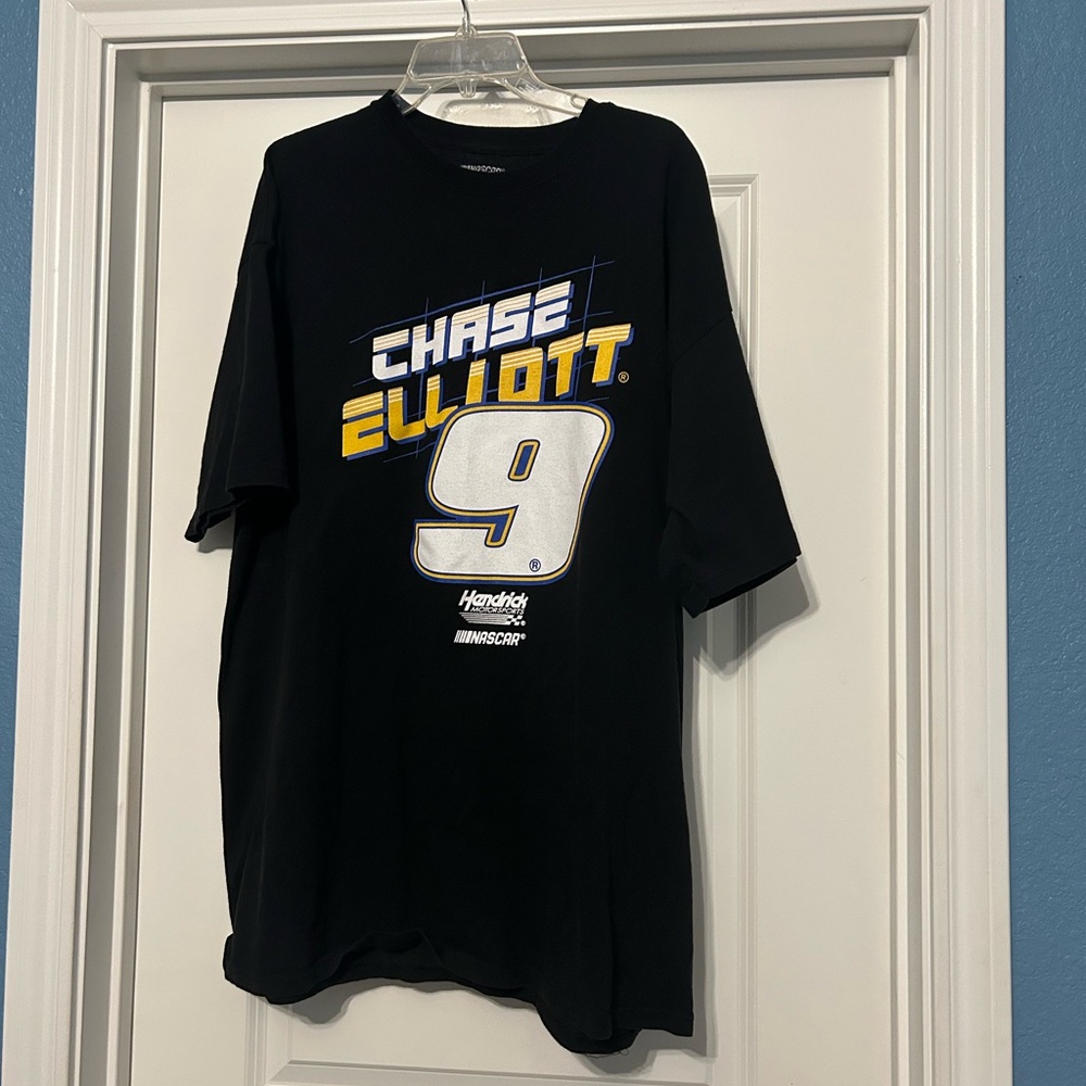 Nascar Chase Elliott Black Graphic Tee with Yellow and White Accents